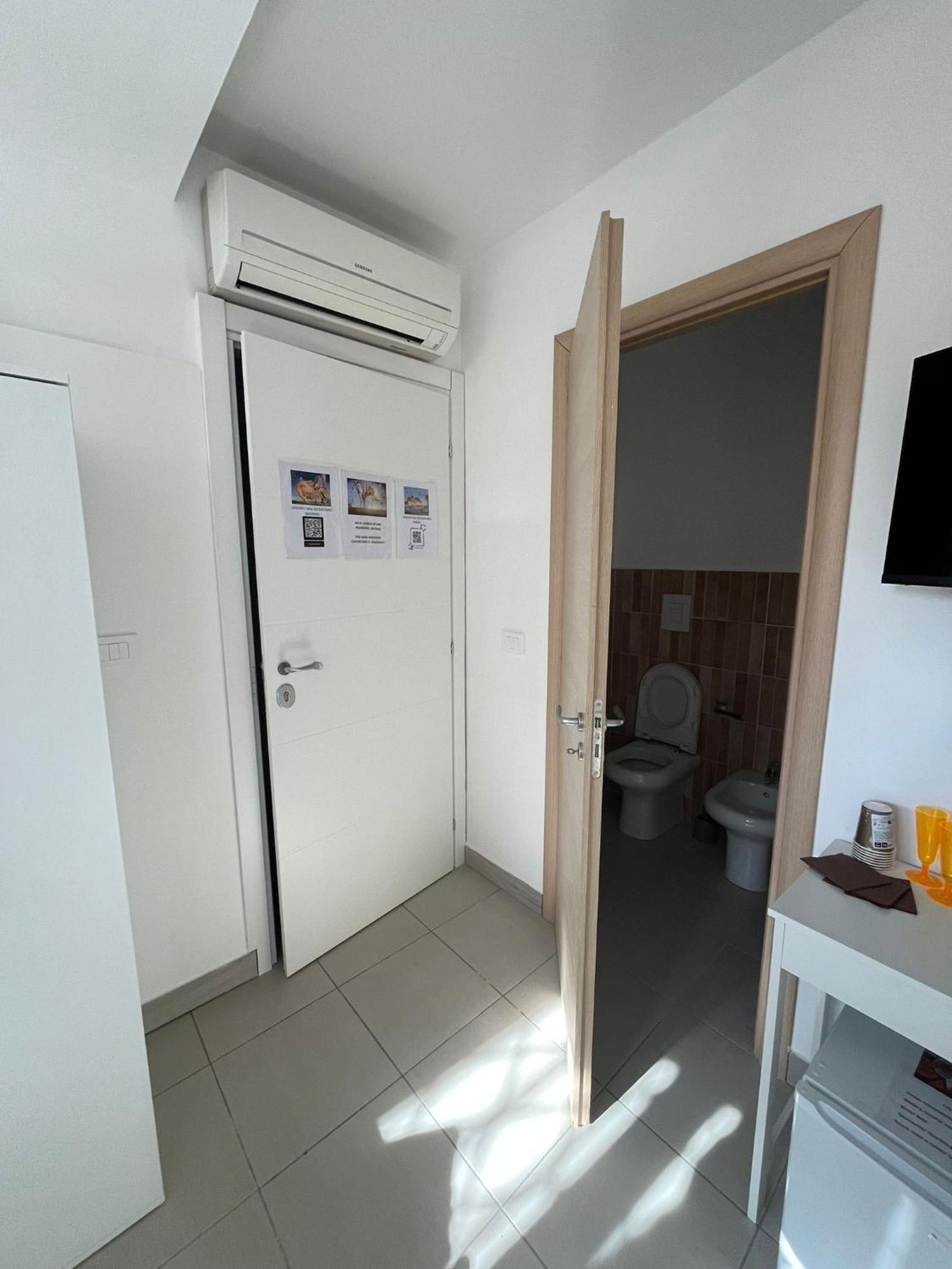 Aurora Rooms Помильяно-д'Арко Экстерьер фото