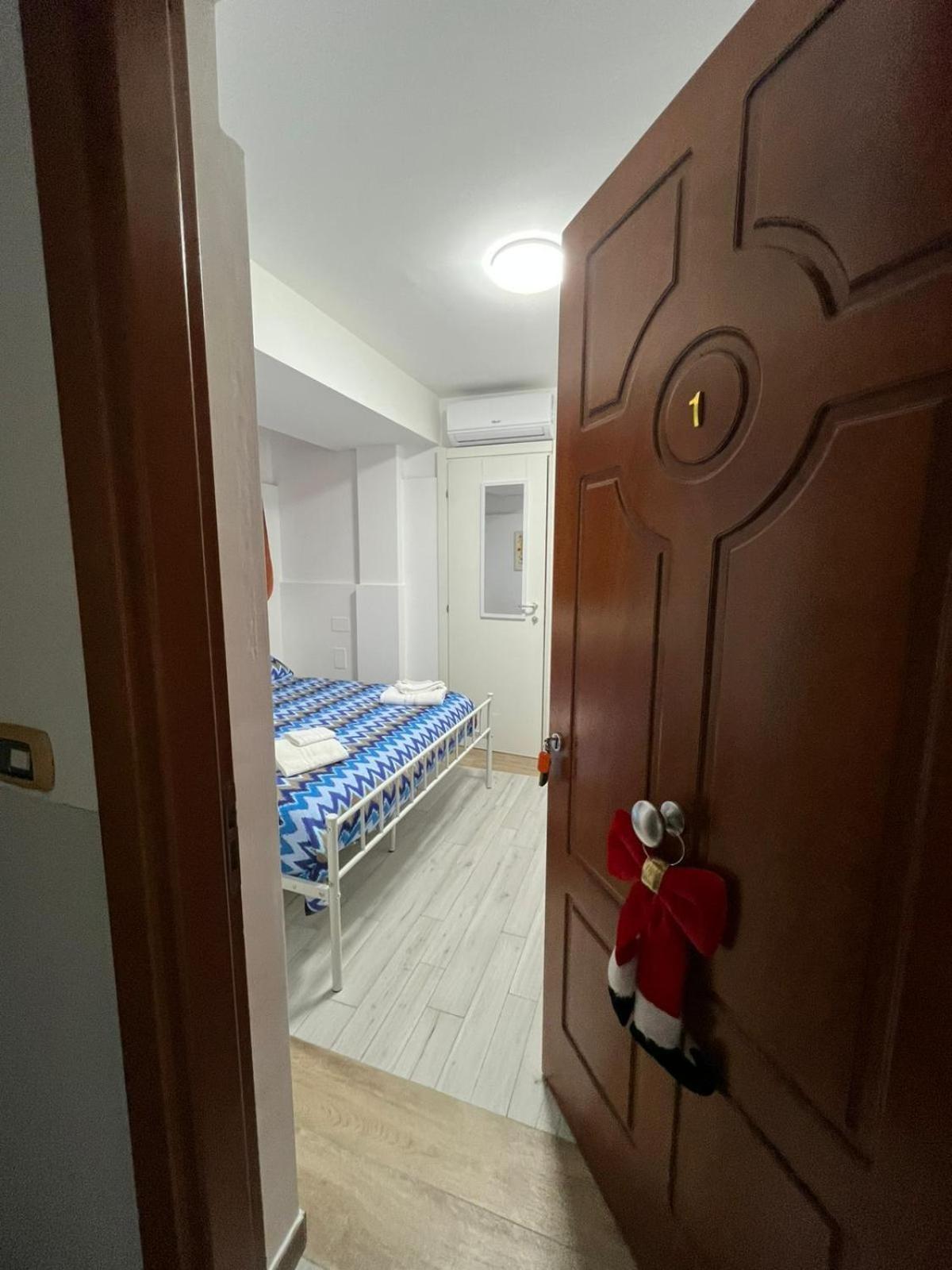 Aurora Rooms Помильяно-д'Арко Экстерьер фото