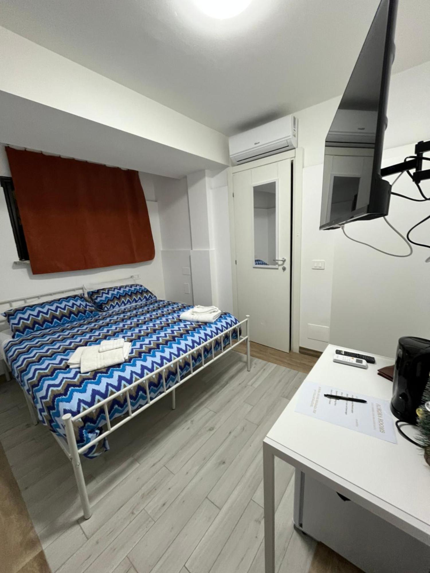 Aurora Rooms Помильяно-д'Арко Экстерьер фото
