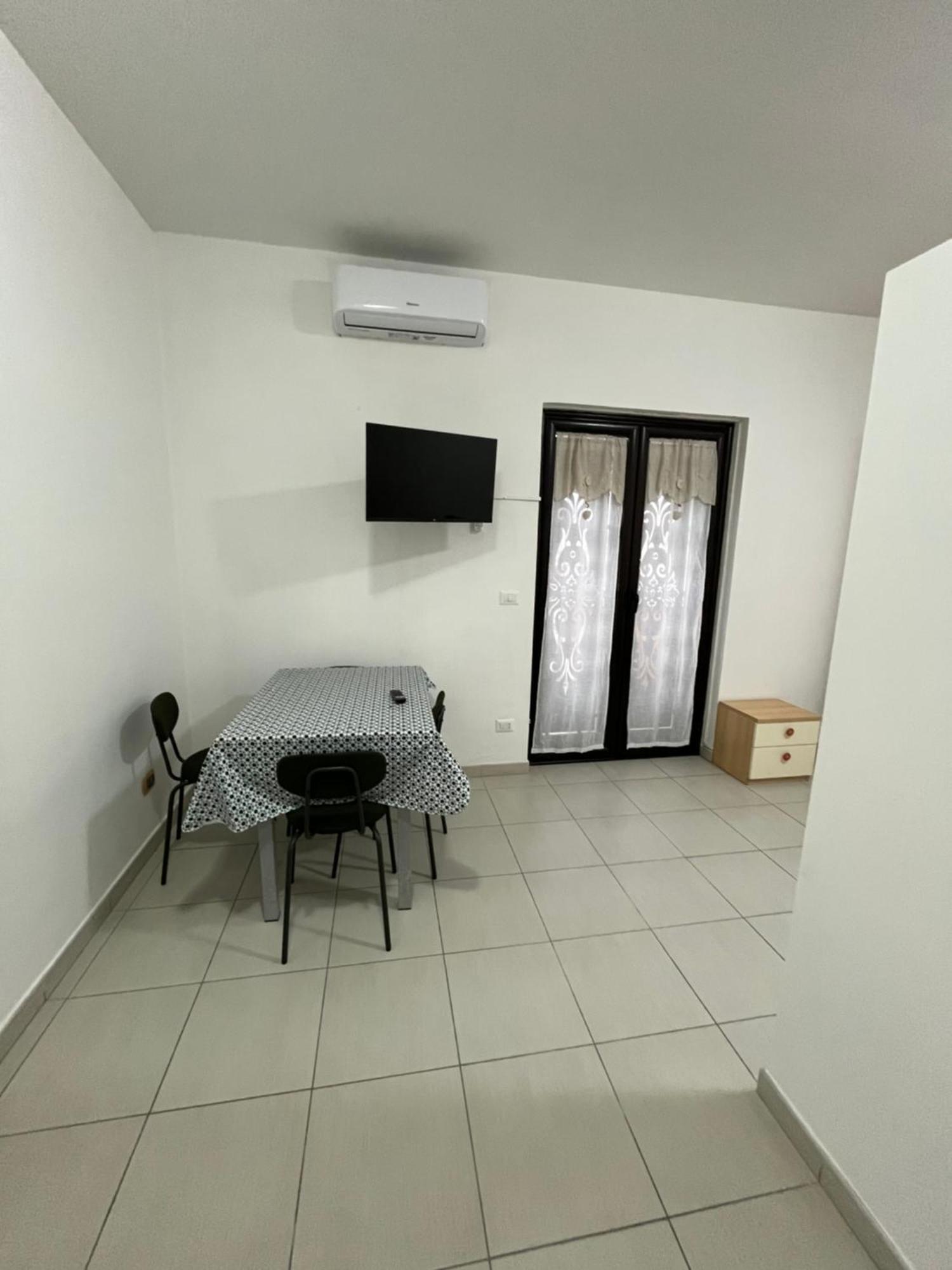 Aurora Rooms Помильяно-д'Арко Экстерьер фото